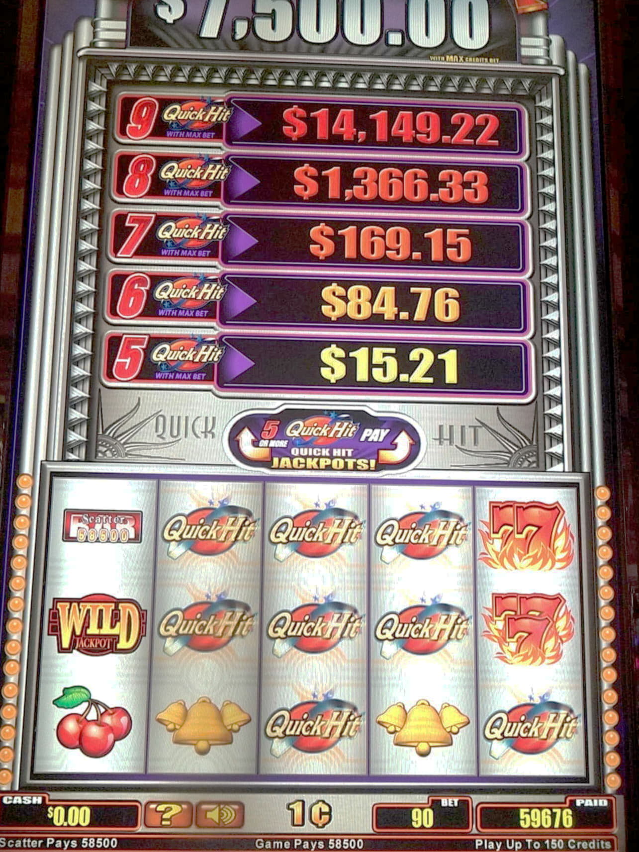 $535 Comórtas ag Buzzluck Casino
